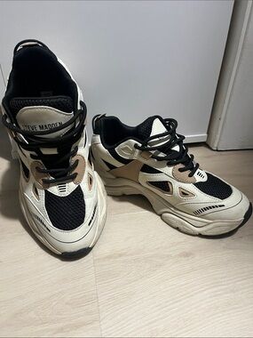 Steve Madden Cream, Black & Tan Chunky Athletic Sneakers